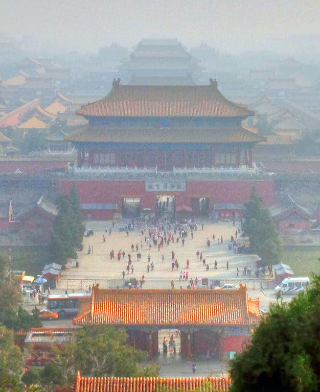 Forbidden City under pollution